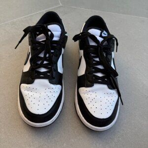 Nike Dunk Low Pandas